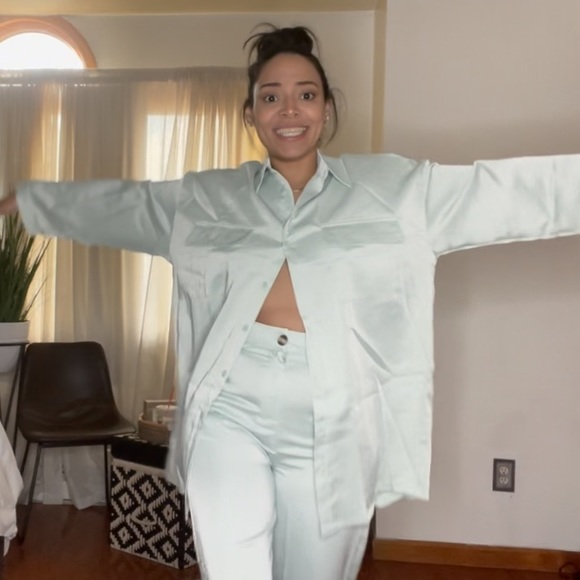 (M) size 6 Drop shoulder flap pocket blouse & pants set - Picture 8 of 13